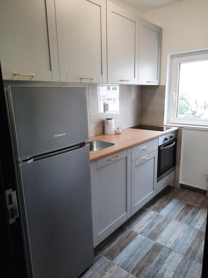 Divizija Lux Apartments Белград Екстериор снимка