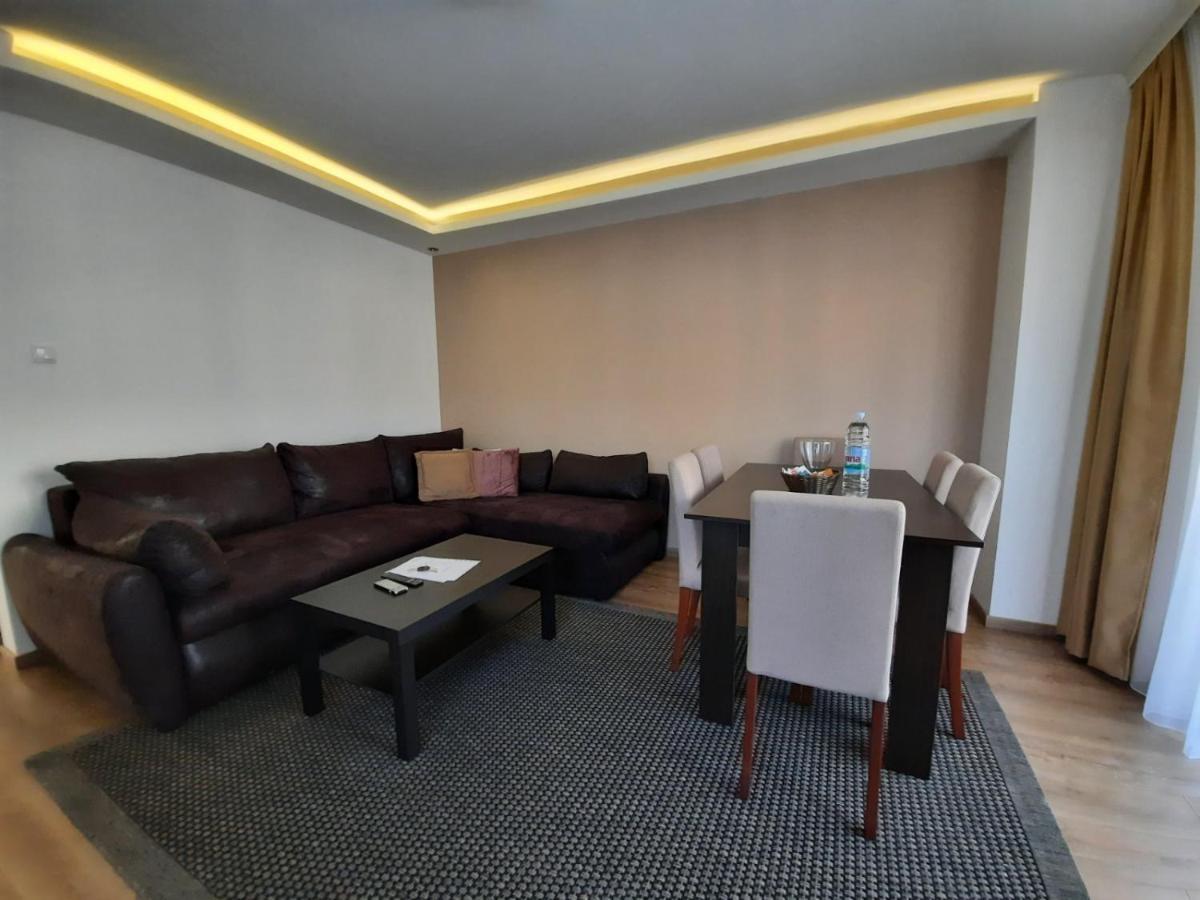 Divizija Lux Apartments Белград Екстериор снимка