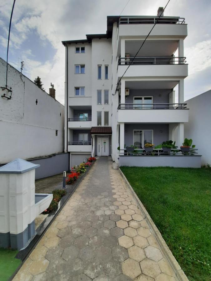 Divizija Lux Apartments Белград Екстериор снимка