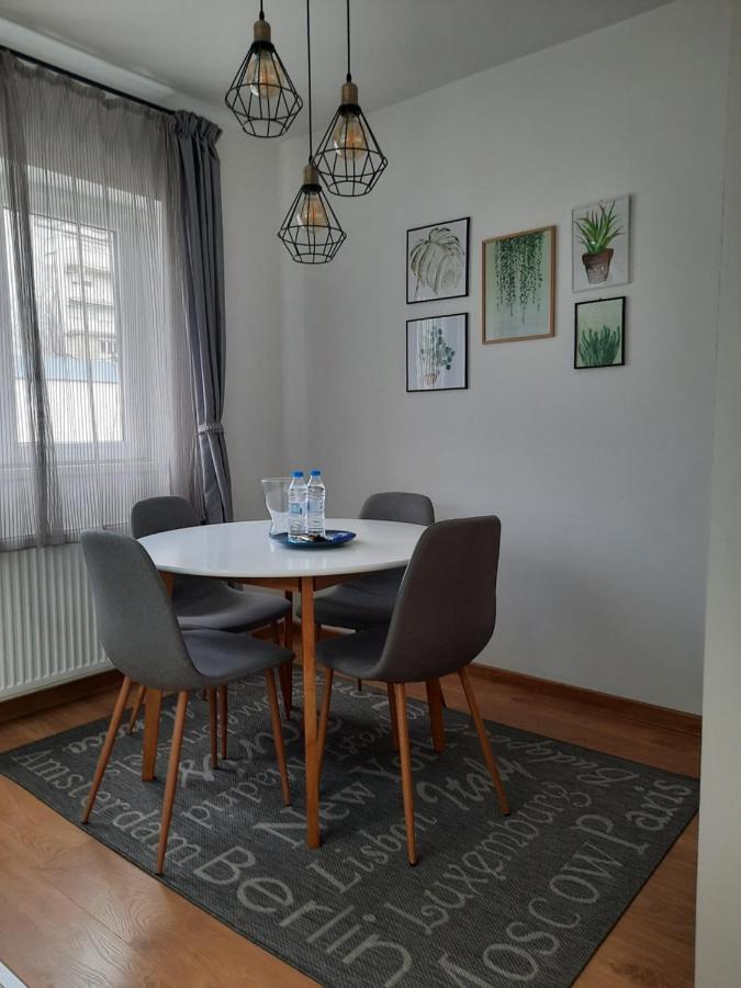 Divizija Lux Apartments Белград Екстериор снимка